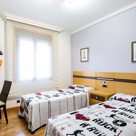 Piso Vacacional En La Playa De Rodeira Apartment Cangas do Morrazo Exterior photo